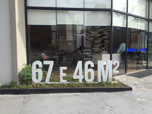 Letra Caixa e Logotipo