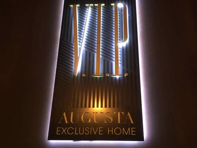 Letra Caixa Vip Augusta